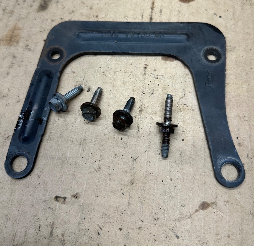 2007-2019 Ford 7L3Z10153A Alternator Bracket Upper V8 5.4 4.6 L OEM E150-350