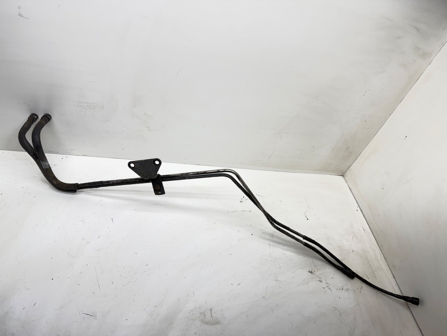 Jeep Cherokee XJ 91-95 4.0 L Stainless Steel Fuel Line Engine to Frame Rail OEM