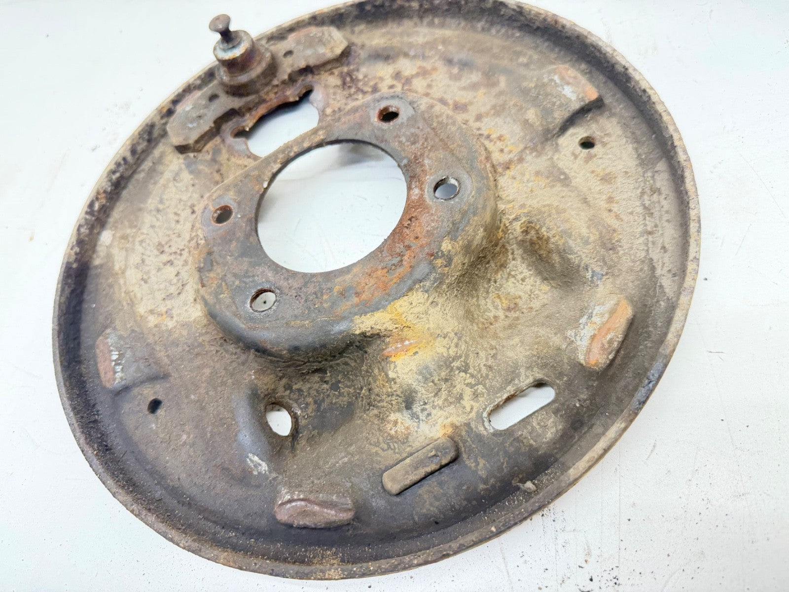 84-90 Jeep Cherokee Wrangler Left Drivers backing plate rear XJ YJ Dana 35 10"
