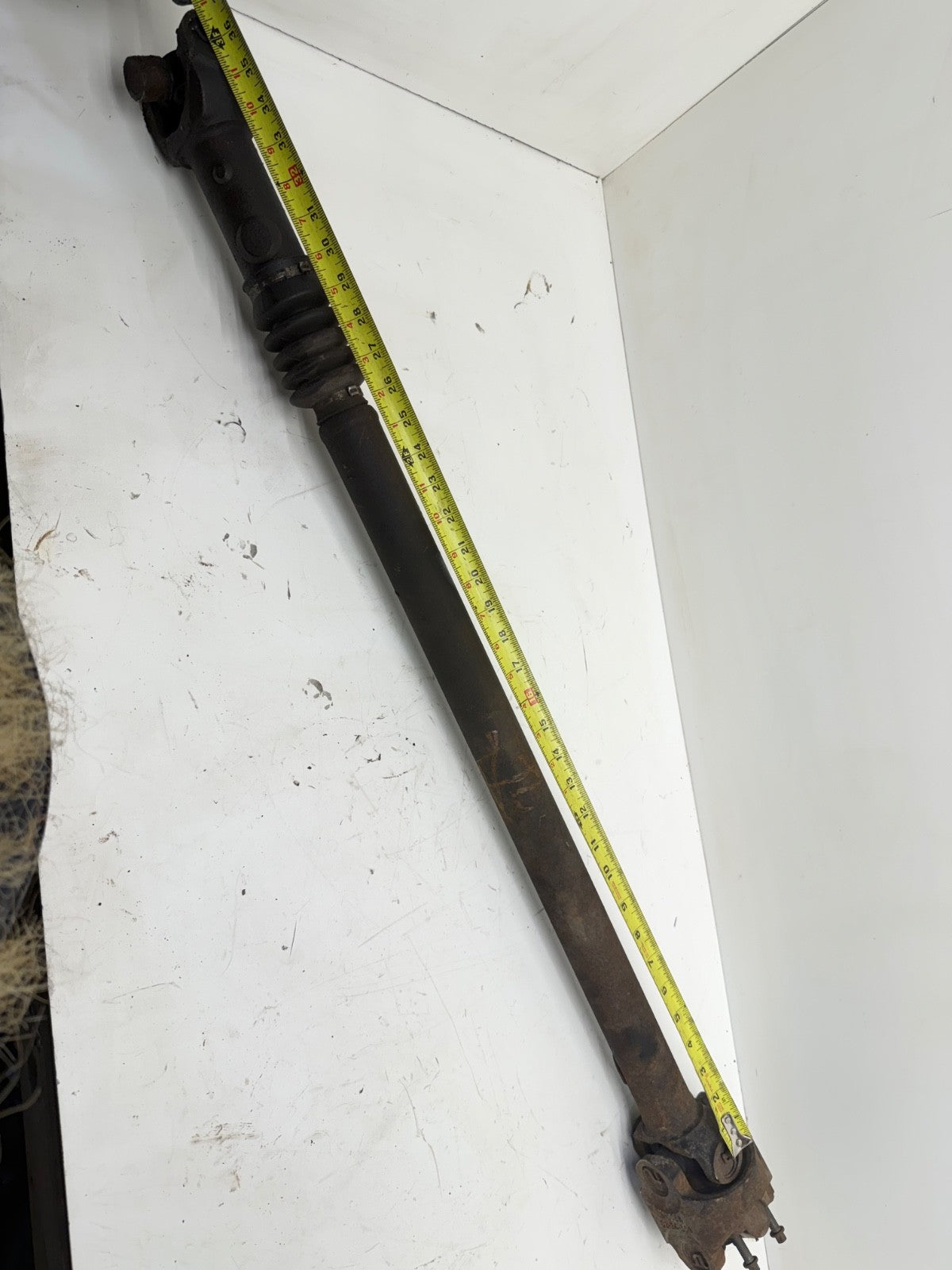 Jeep Wrangler TJ 97-02 2.5L Front Driveshaft Drive Shaft Manual Trans 4 Cyl OEM