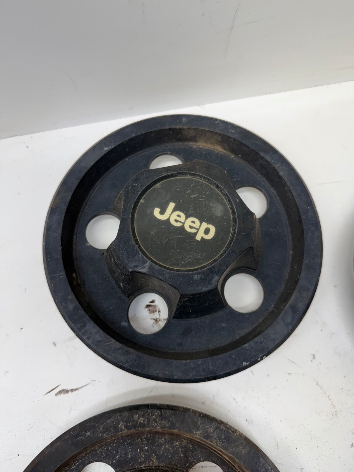 Jeep Cherokee XJ Wrangler YJ 84-01 Factory Black Center Cap Wheel Hub 5 Bolt