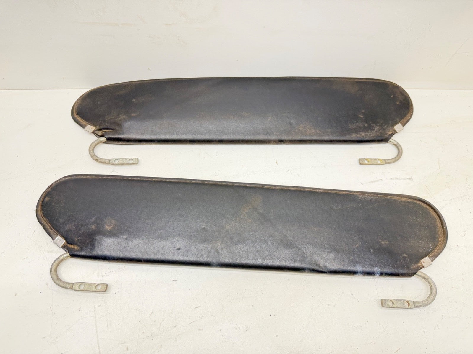 Jeep CJ CJ5 CJ7 CJ8 76-86 OEM Driver Passenger Sun Visors Visor Pair Factory OE
