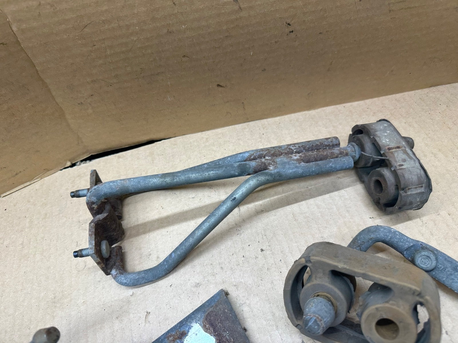 08-14 Ford Econoline E-150 5.4 4.6 L Exhaust Mount Hanger Set of 3 e250 E350 OEM