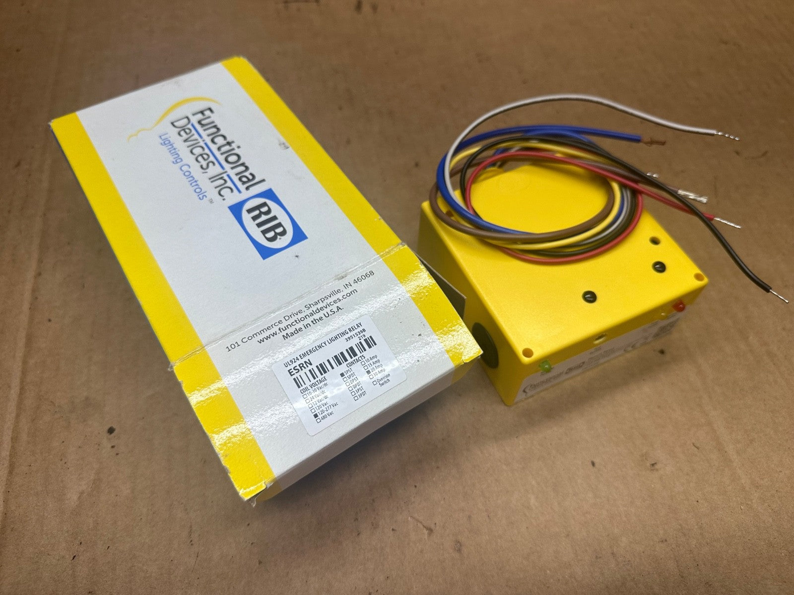 ESRN 3951539B FUNCTIONAL DEVICES RIB UL924 LIGHTING RELAY 120-277v 20 amp spst