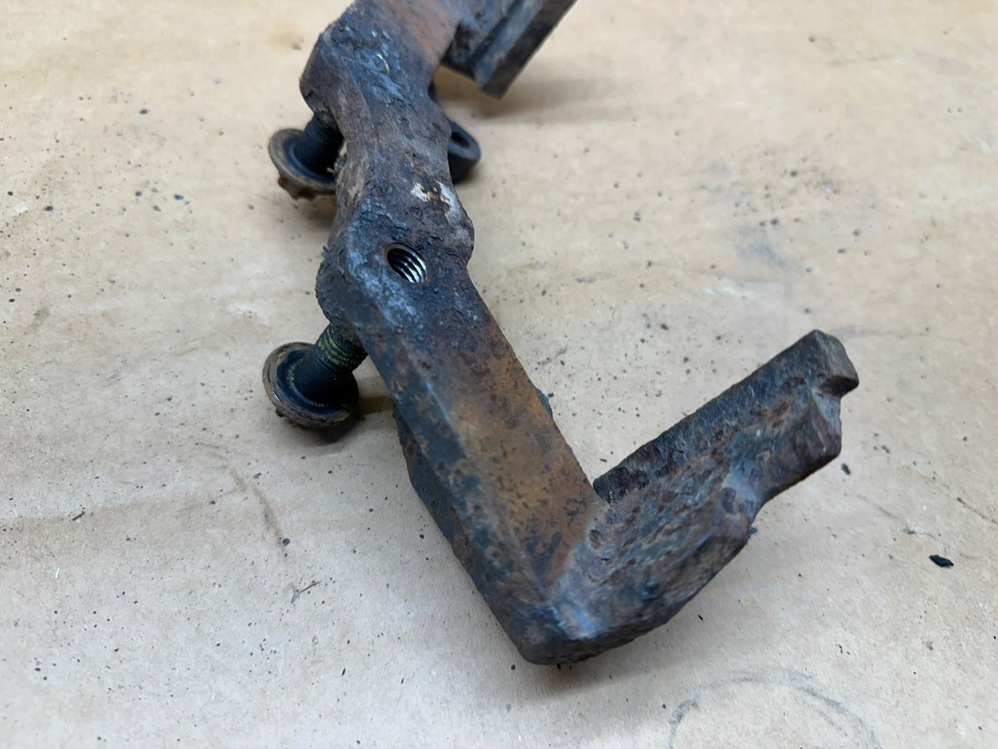 Jeep CJ Dana 30 Front Caliper Brake Mounting Bracket Wide Trac Track OEM L R