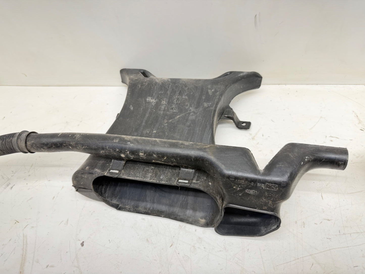 97-02 Jeep Wrangler TJ Defrost Vent 55115161 Heat Duct w/ Directional Defroster