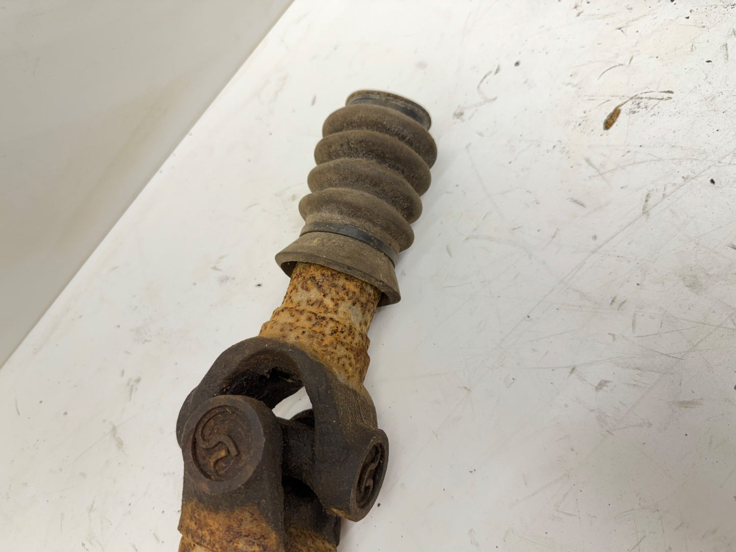 97-02 Jeep Wrangler TJ 13.5" REAR DRIVESHAFT 2.5L 4 CYL 5 spd Drive Shaft 2.5 L