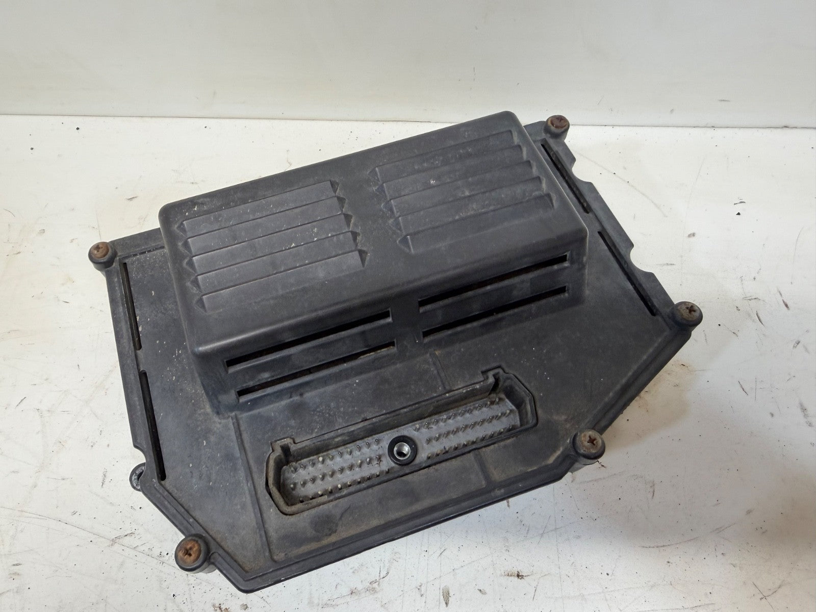 91-95 Jeep Wrangler YJ Manual 2.5 L ECM Engine Control Module Computer PCM ECU 4