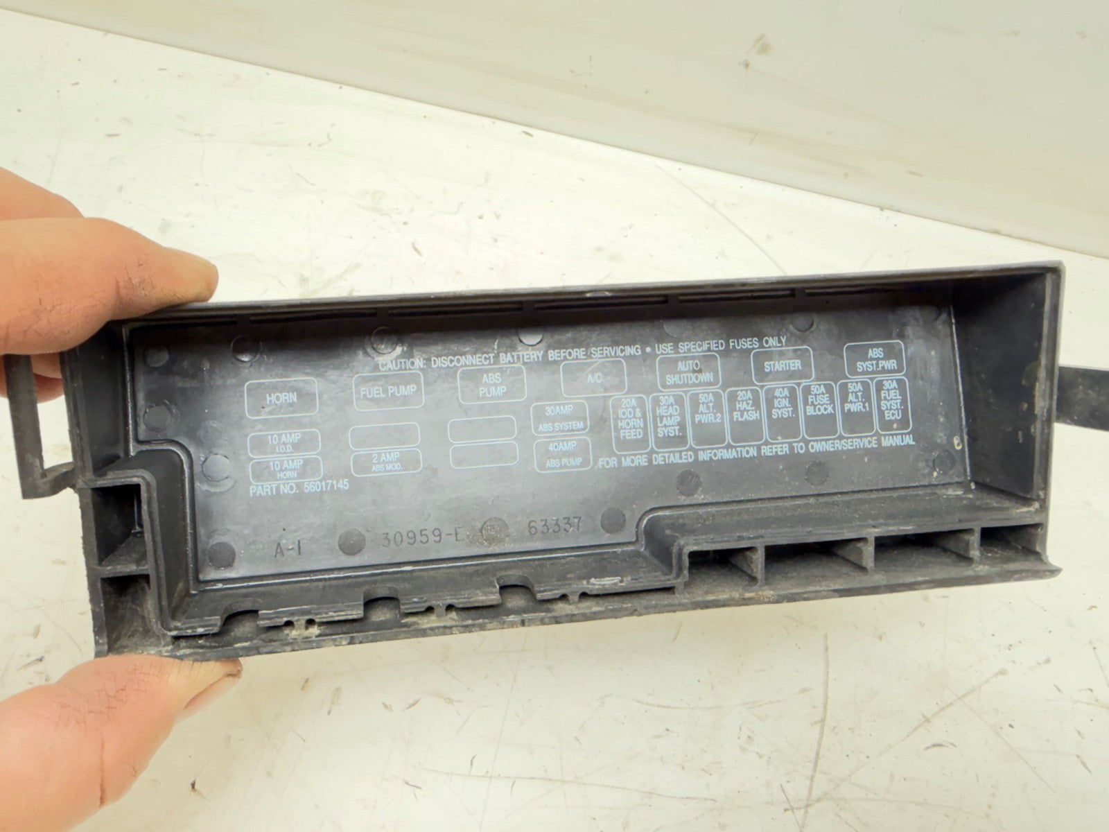 Jeep Wrangler YJ 91-95 Under Hood Fuse Block Relay Panel Cover OEM 56017145