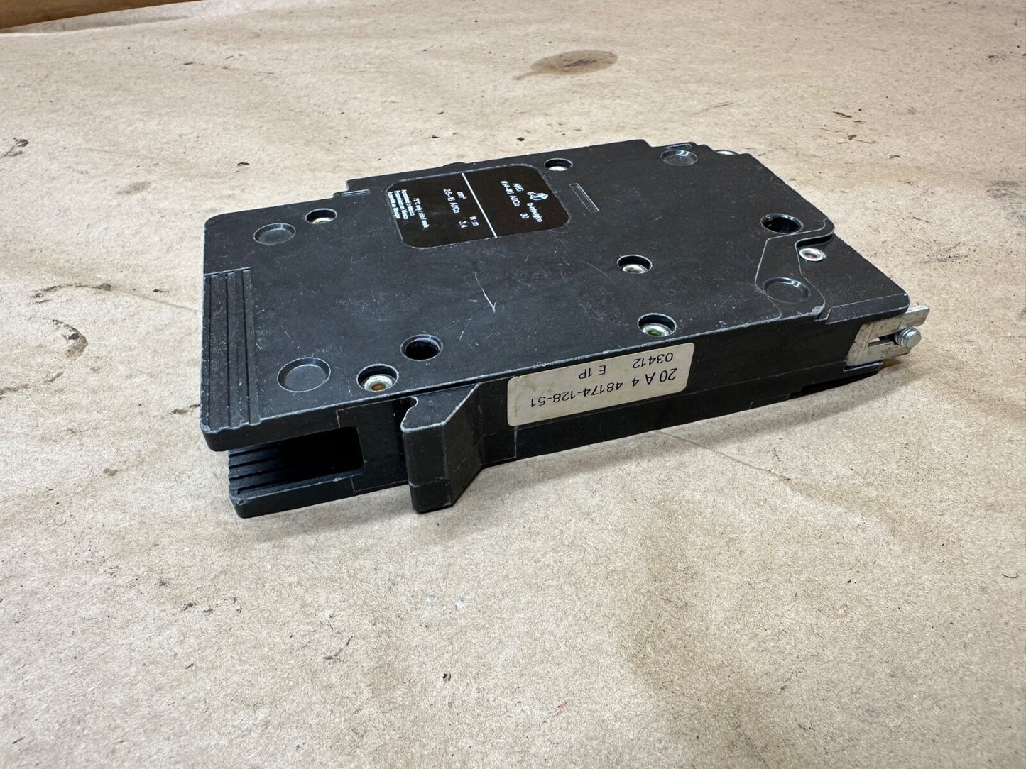 Quantity of 6 Square D EJB14020 SQUARE D 1 pole 20 amp 277 volt Circuit Breaker