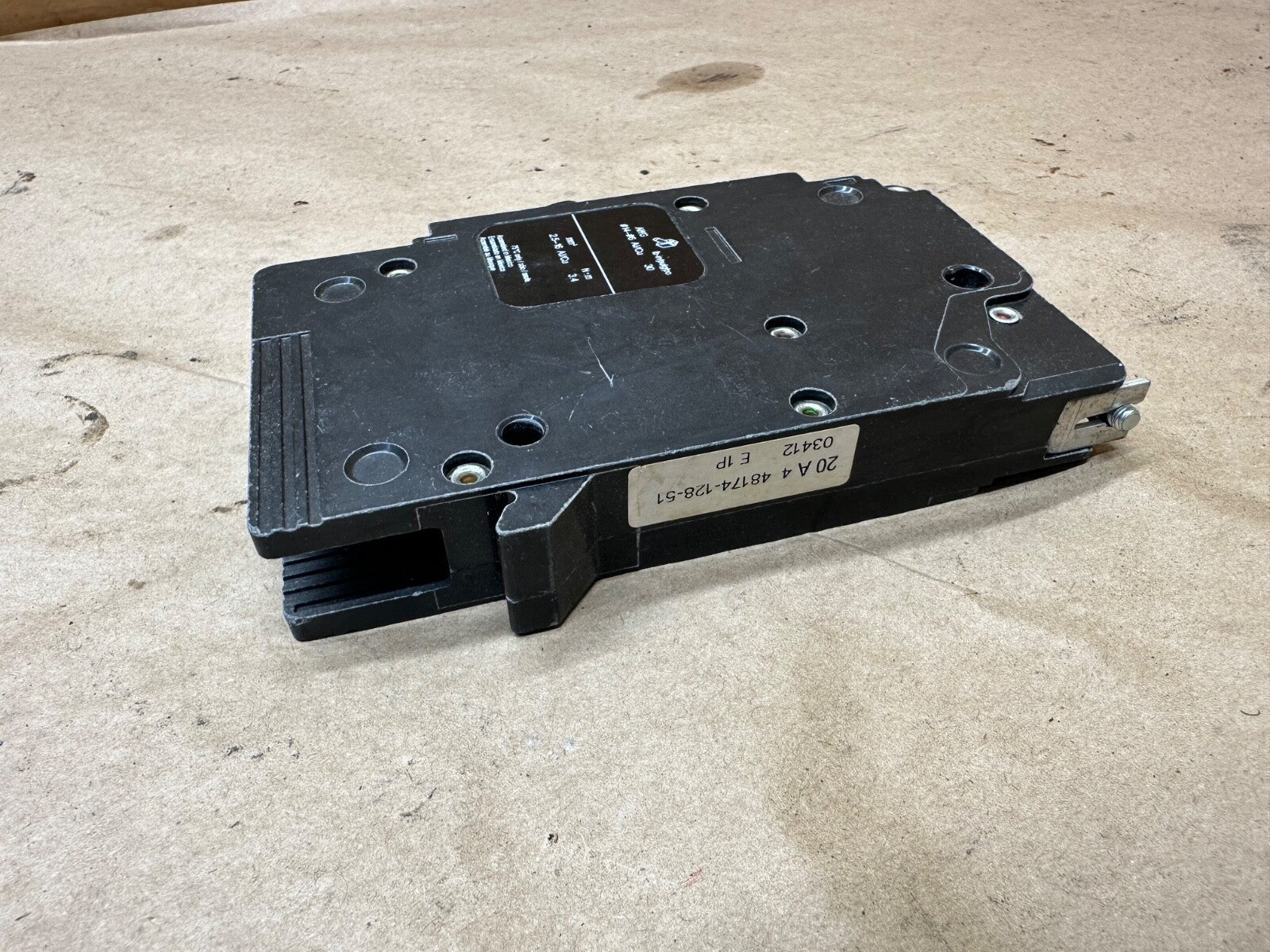 Quantity of 6 Square D EJB14020 SQUARE D 1 pole 20 amp 277 volt Circuit Breaker