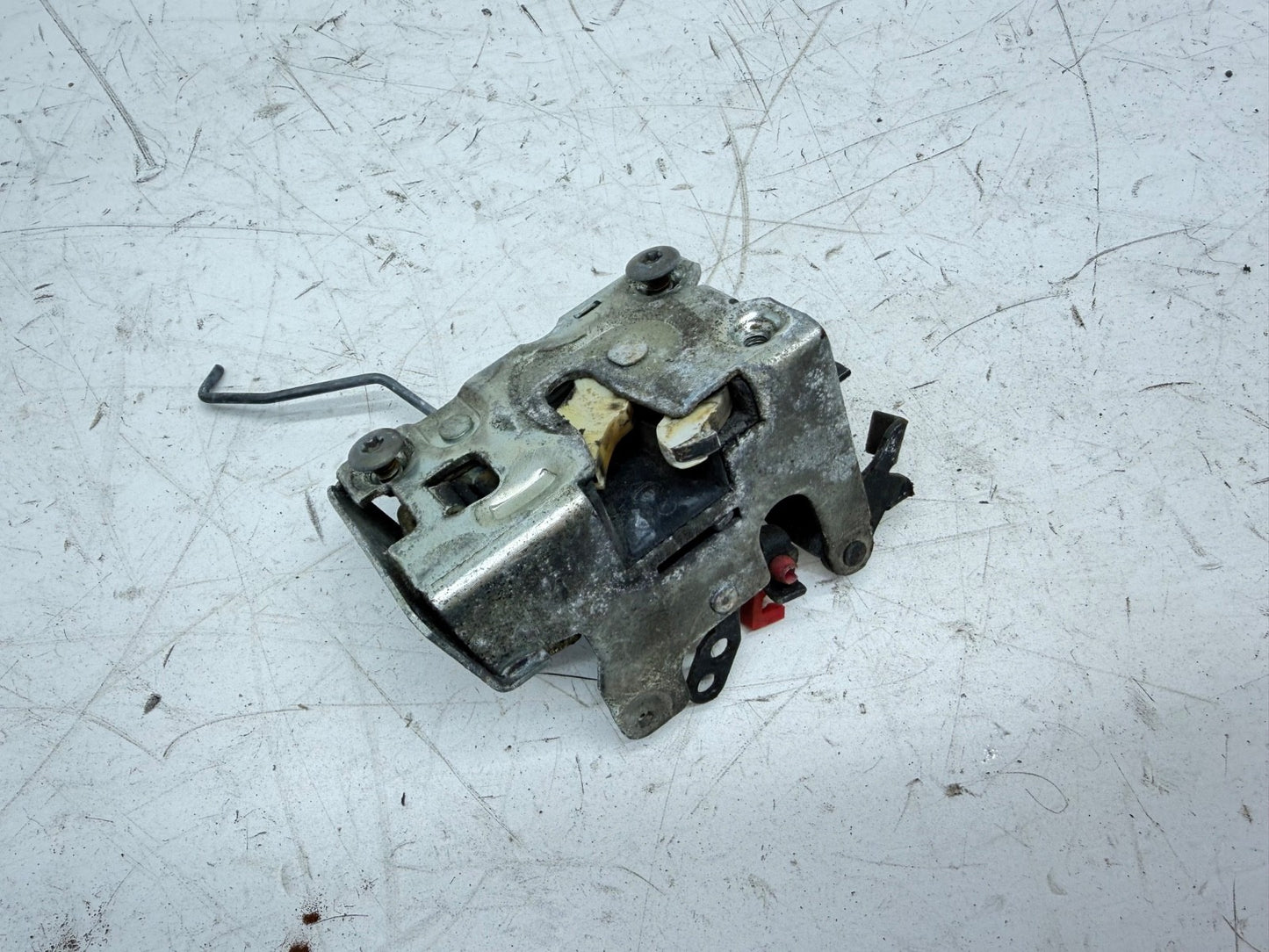 84-96 Jeep Cherokee XJ Rear Passenger Right Door Latch