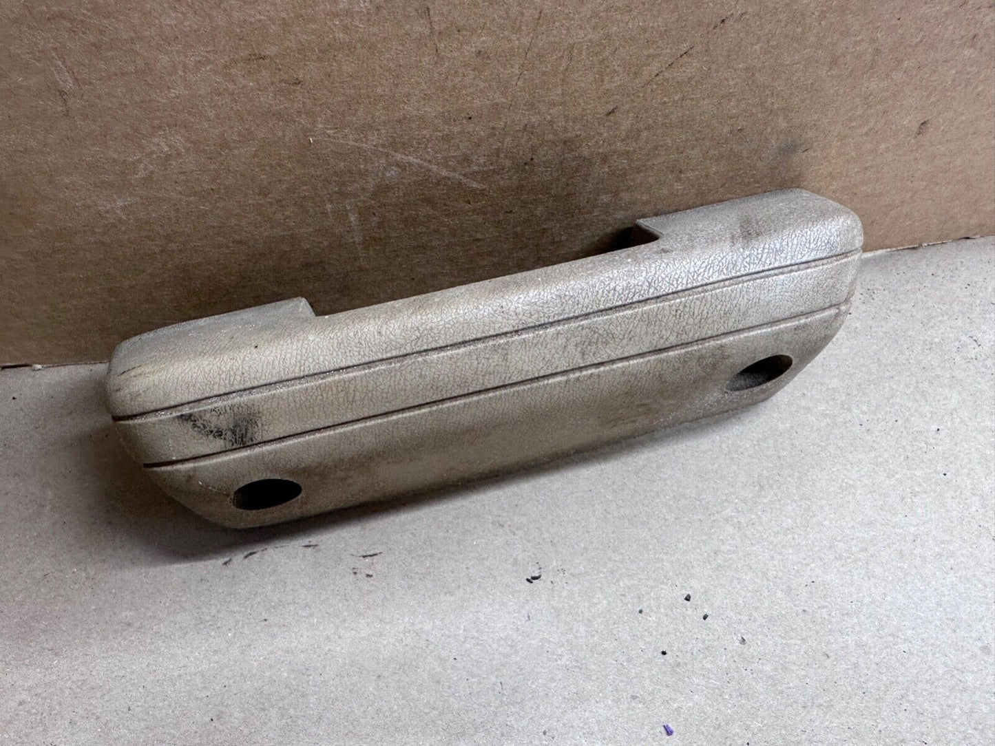 84-96 Jeep Cherokee XJ Tan Rear Left Right Interior Arm Rest Door Handle Pull