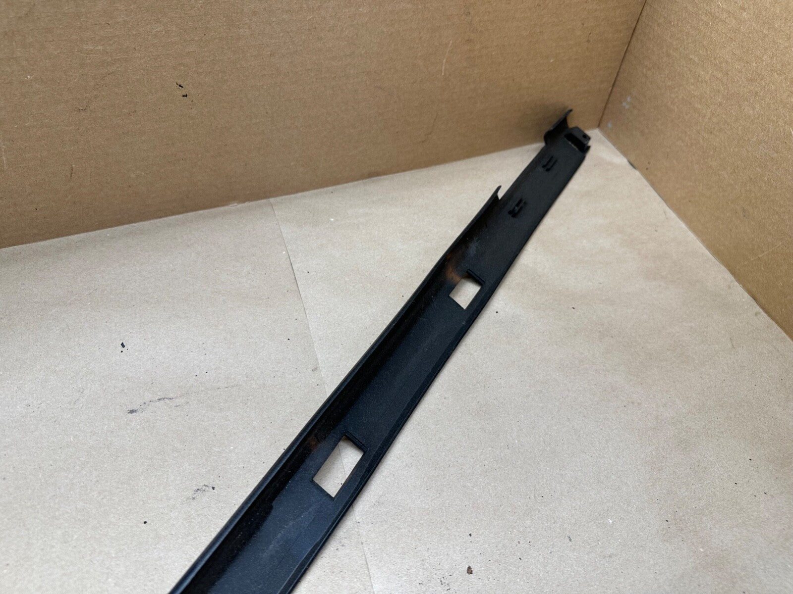 84-96 Jeep Cherokee XJ Passenger A-B Pillar Interior Trim Windshield BLACK RARE 