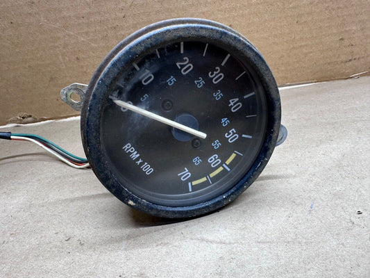 87-91 Jeep Wrangler 4 cyl 2.5 L YJ Tachometer Gauges Dash 2.5L Tack Tach Factory