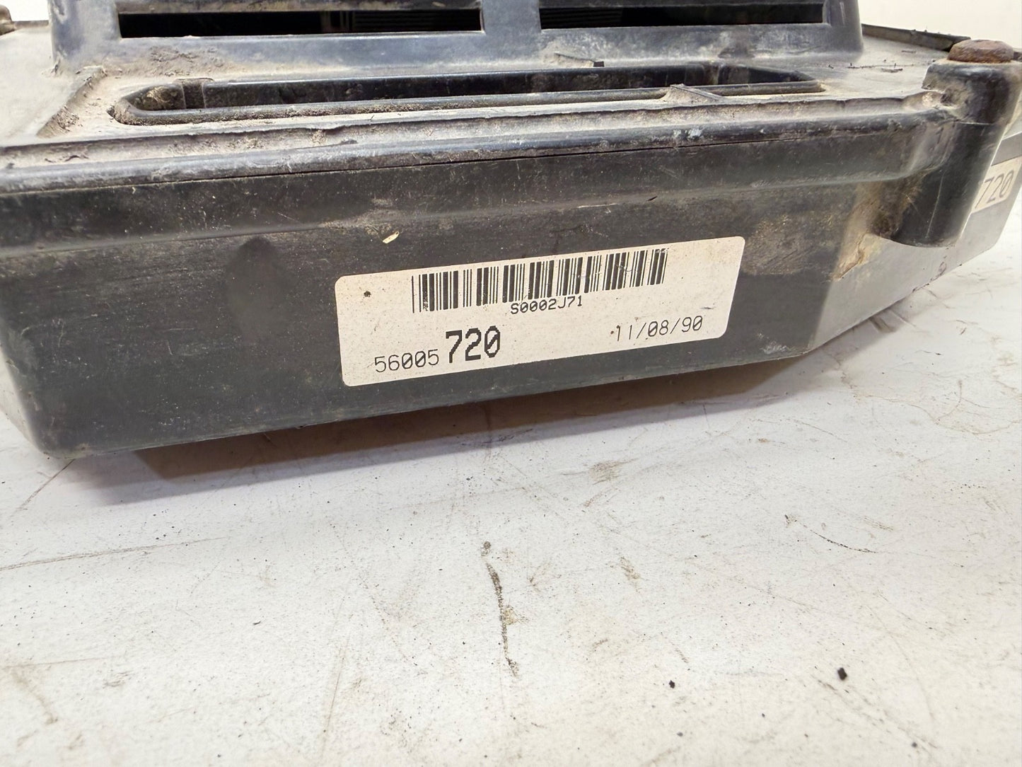 91 Jeep YJ Wrangler ECM 56005720 4.0L 6 cylinder ECM Computer Auto or Manual PCM