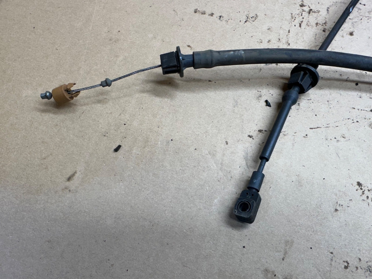 97-06 Jeep TJ Wrangler 4.0 2.5 Throttle Accelerator Cable 04854137AC Gas Body