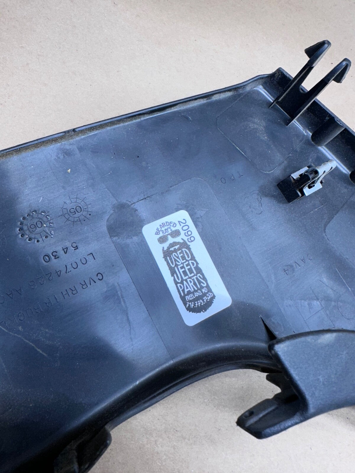 2007-2013 Chevy Silverado GMC Right Passenger Front Seat Side Buckle Trim Cover 