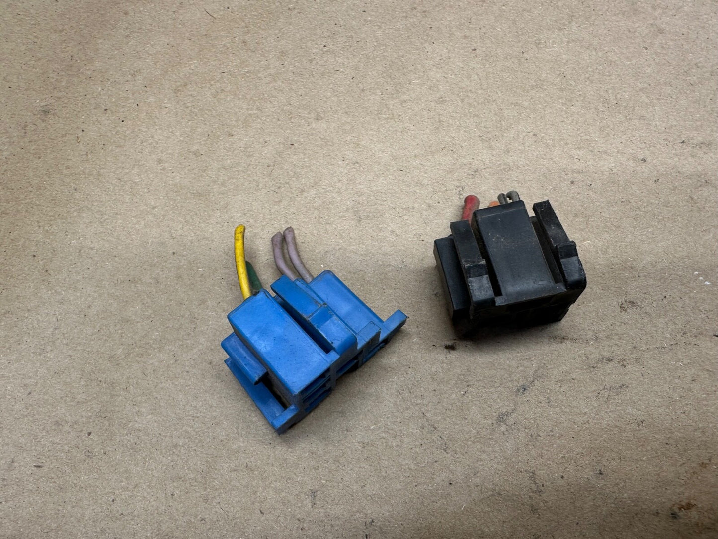 Jeep Wrangler YJ Steering Column Connectors 87-95 WIRING HARNESS Pigtails OEM