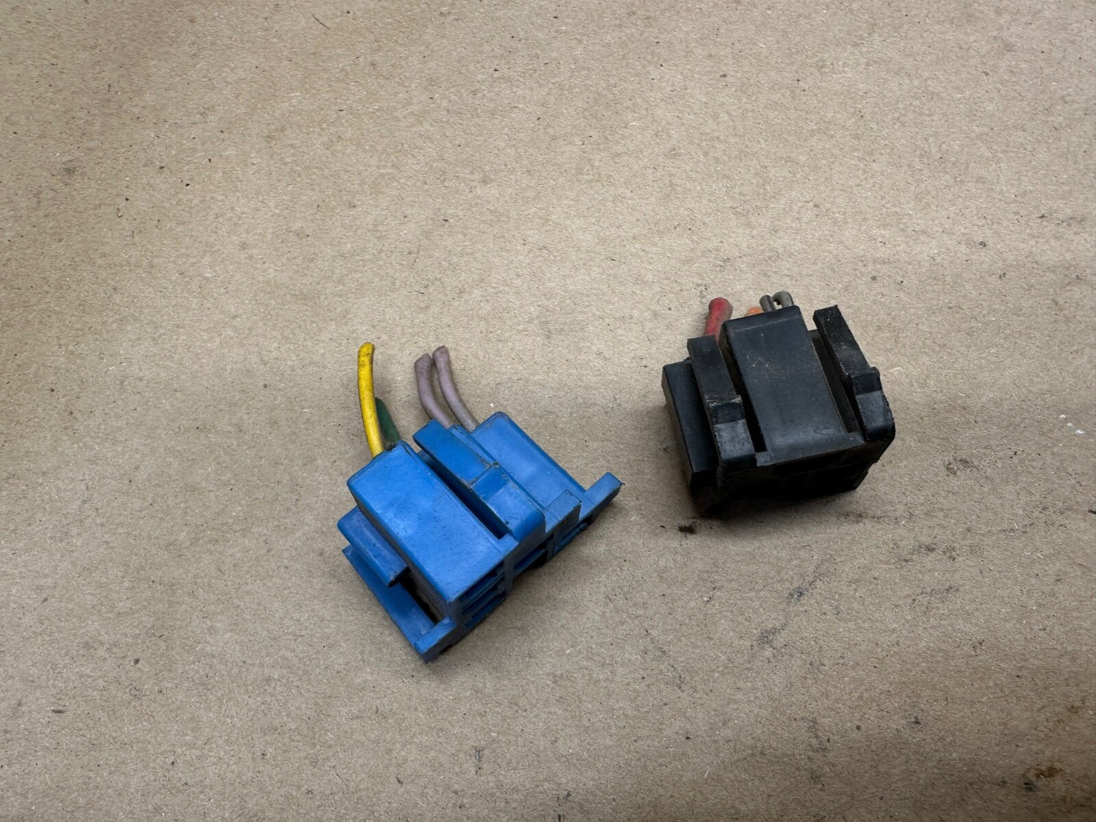 Jeep Wrangler YJ Steering Column Connectors 87-95 WIRING HARNESS Pigtails OEM