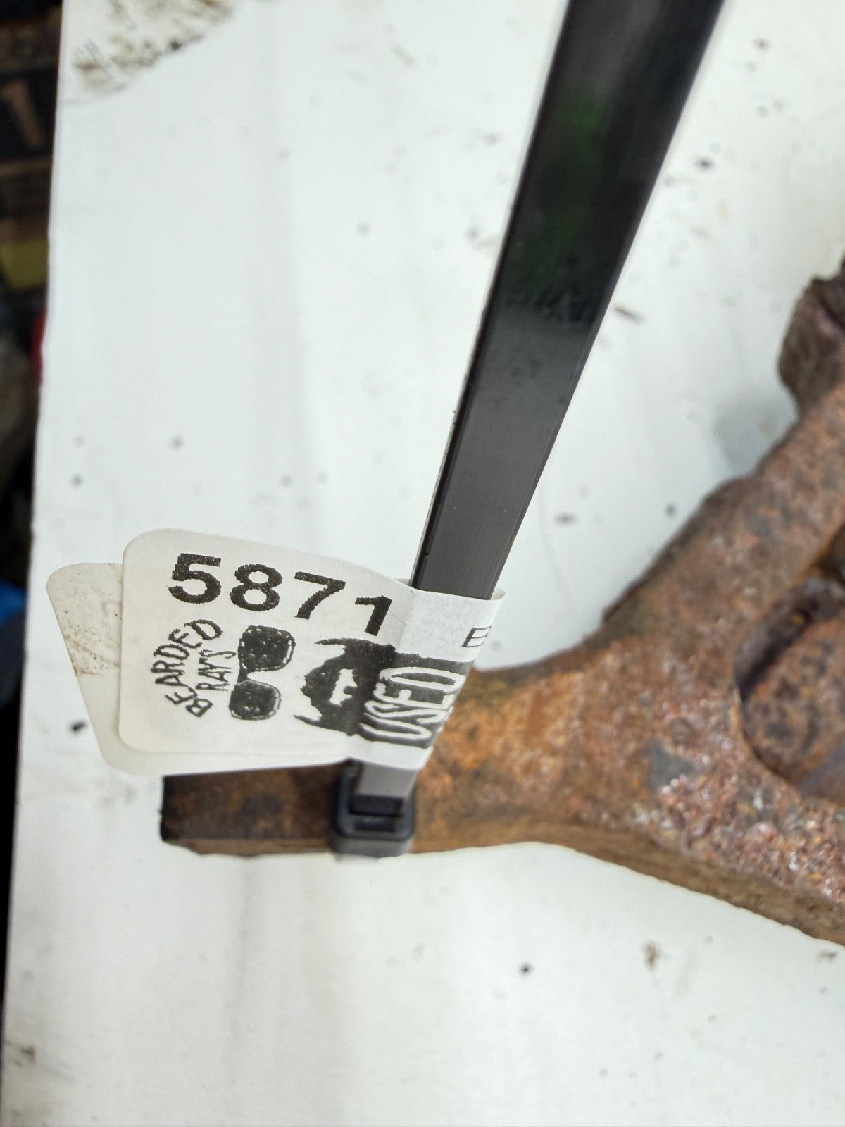 90-06 Jeep Wrangler TJ YJ Dana 30 Front Axle Left Drivers Spindle Knuckle NO ABS