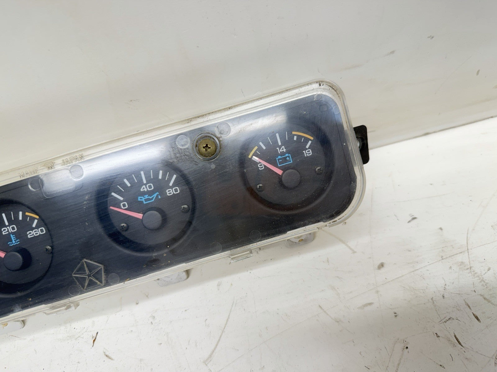Jeep Wrangler YJ 92-1995 Dash Instrument Center Gauge Cluster Temp Oil Volt Gas