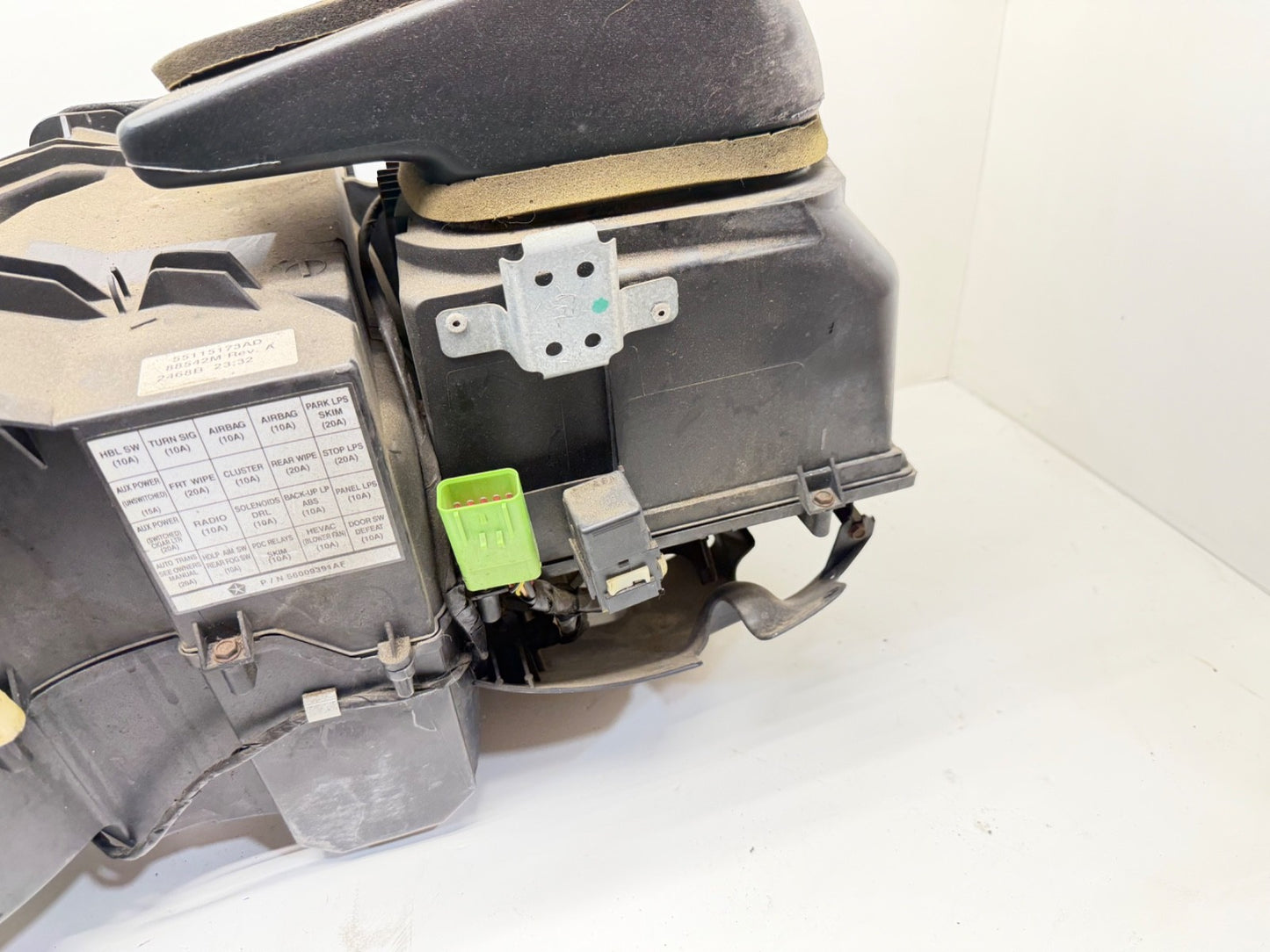 NON AC Jeep TJ Wrangler 99-01 HVAC Heater Core Housing Box 55115173AD Blower
