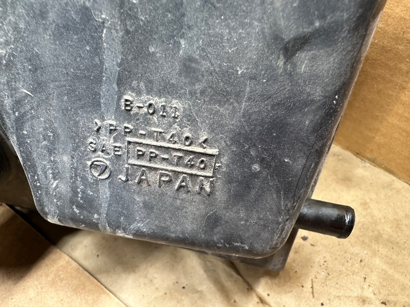 2003-2005 Subaru Forester Stock Airbox Air Box Intake OEM Filter Housing Tube