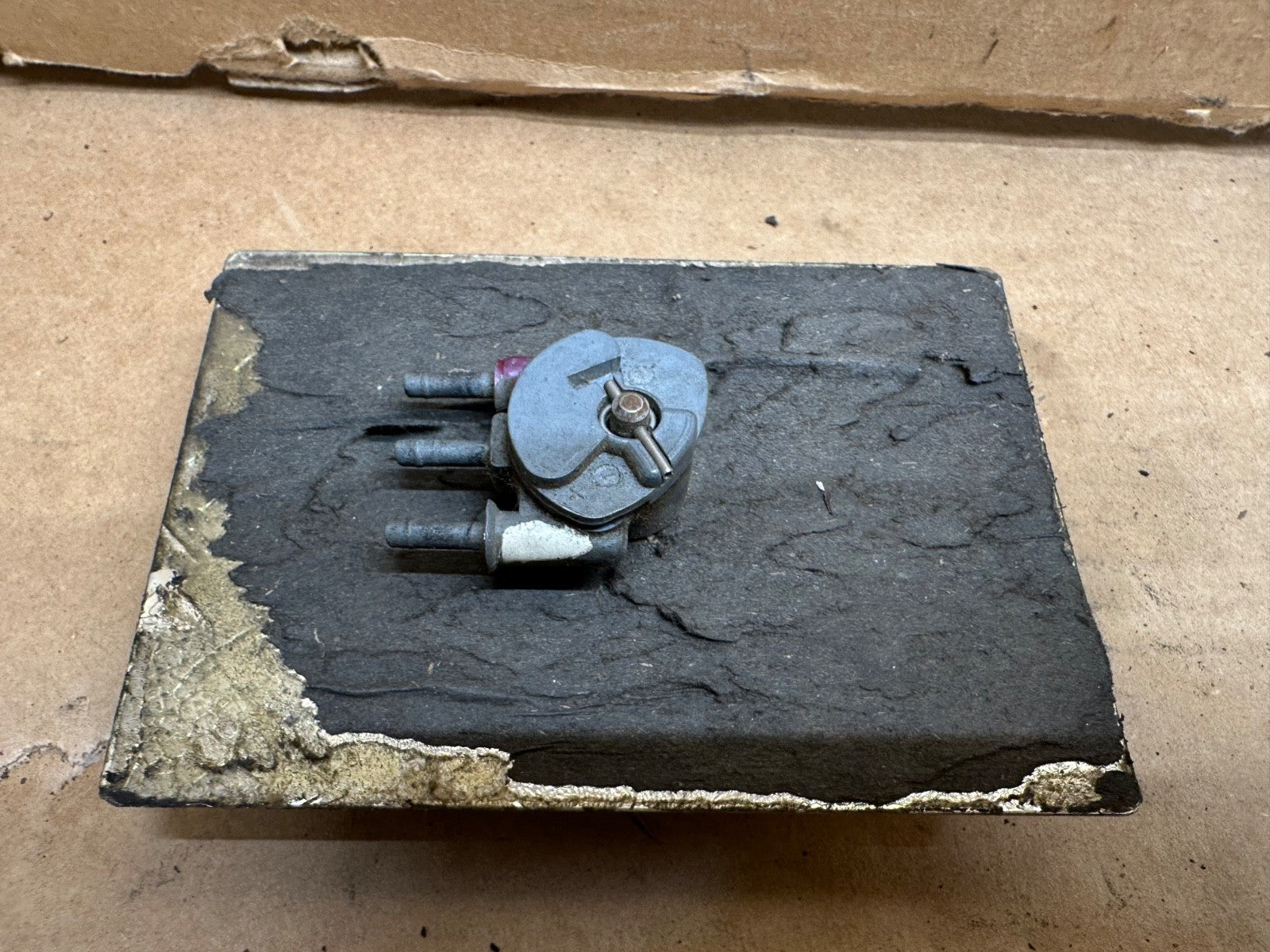 76-79 Jeep Quadratrac Emergency Drive Glove Box Switch 4x4 J10 Cherokee Wagoneer