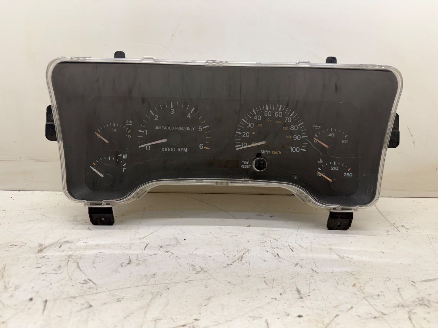 97-01 Jeep Cherokee XJ SPEEDOMETER CLUSTER Gauge Speedo Gauge Instrument Tach TJ