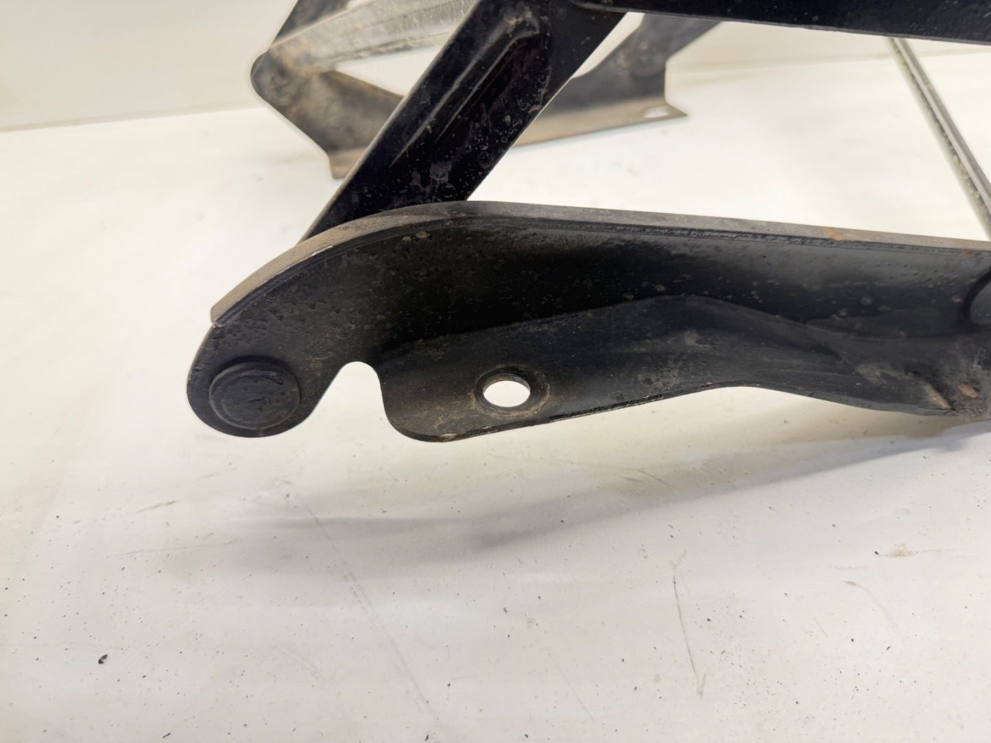 87-95 Jeep Wrangler YJ SEAT BRACKET FRAME Folding Flip Slider Passenger Seat OEM