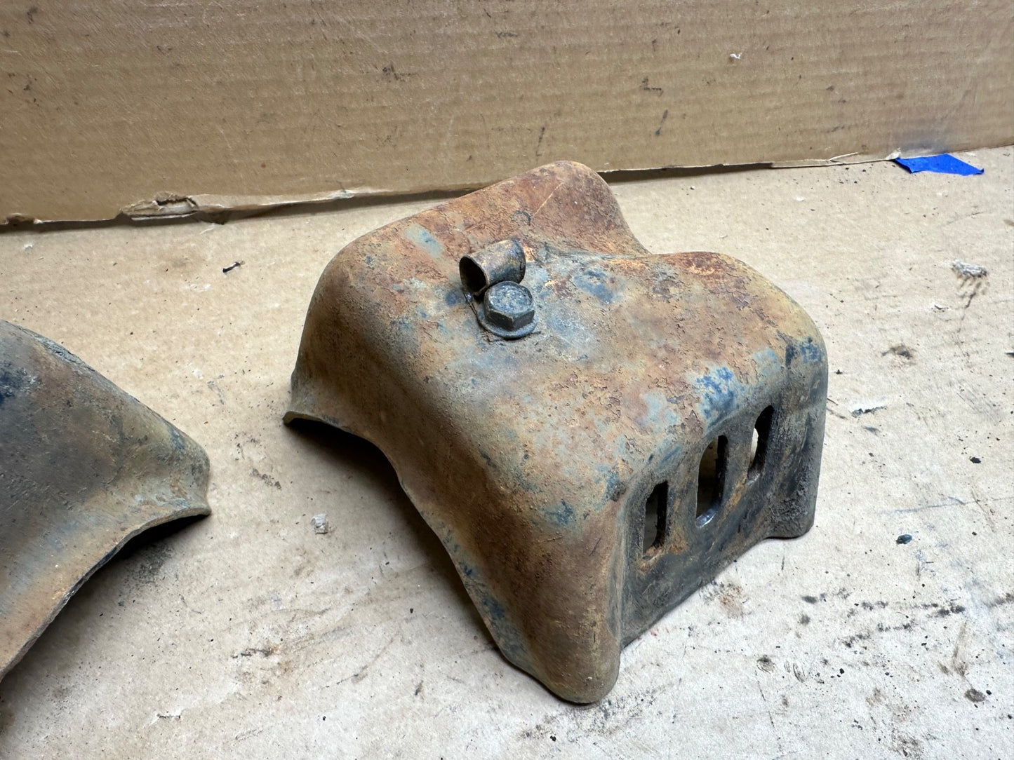 Jeep CJ 6 cylinder motor mounts 4.2 CJ 5  CJ7 frame side Bracket 258 4.2L Set OE