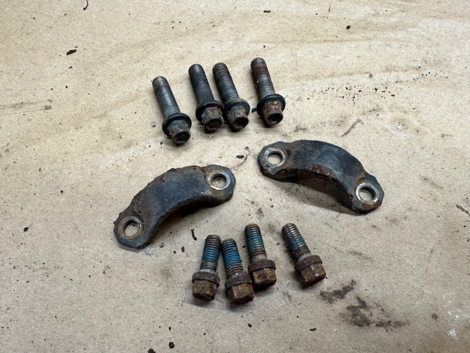 Jeep Wrangler RUBICON TJ LJ 03-06 Front Driveshaft to Transfer Case Bolts Bolt