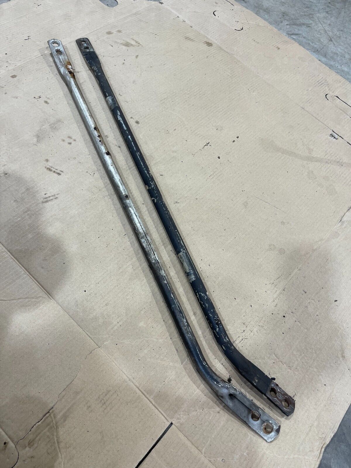 76-91 Jeep Wagoneer J10 Cherokee FSJ SJ Hood Support Rods Factory Brace Under OE