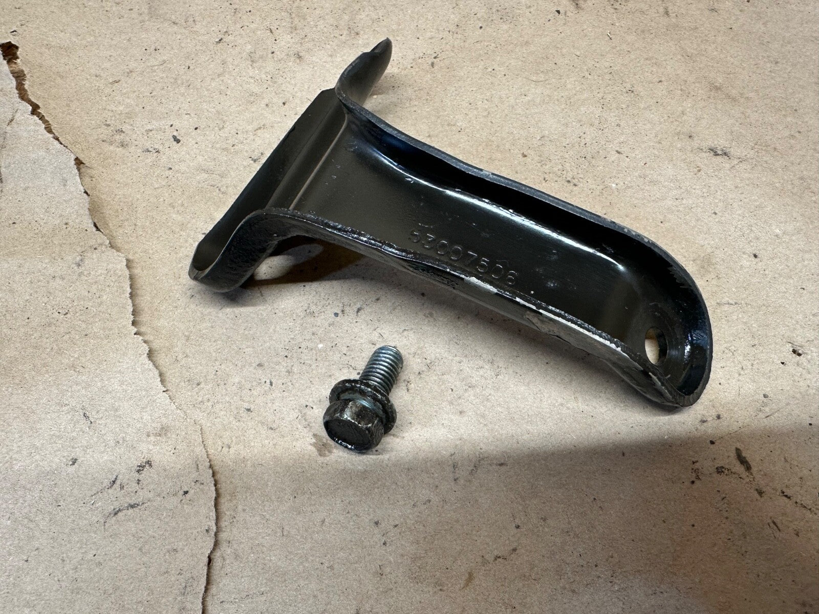 91-02 Jeep TJ Wrangler YJ Lower Engine Alternator Bracket 2.5 L Support BraceOEM
