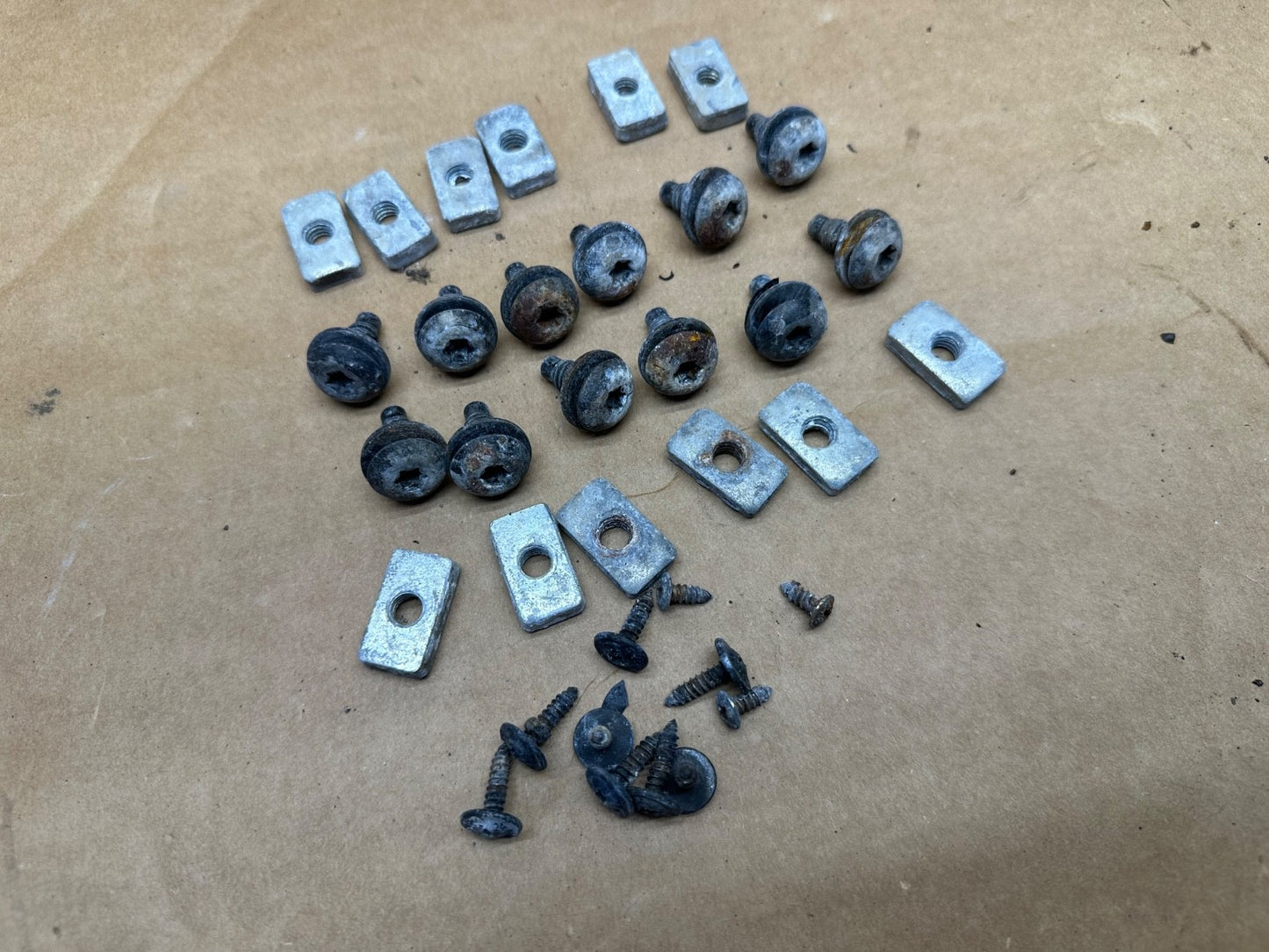 Jeep Wrangler YJ 87-95 Soft Top Belt Rail Retainer Bolts Set OEM Softtop Factory