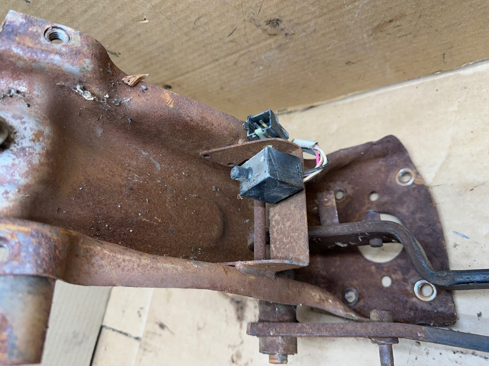 91-95 Jeep Wrangler YJ Manual BRAKE CLUTCH PEDAL Assembly Factory PETAL OEM ASSY