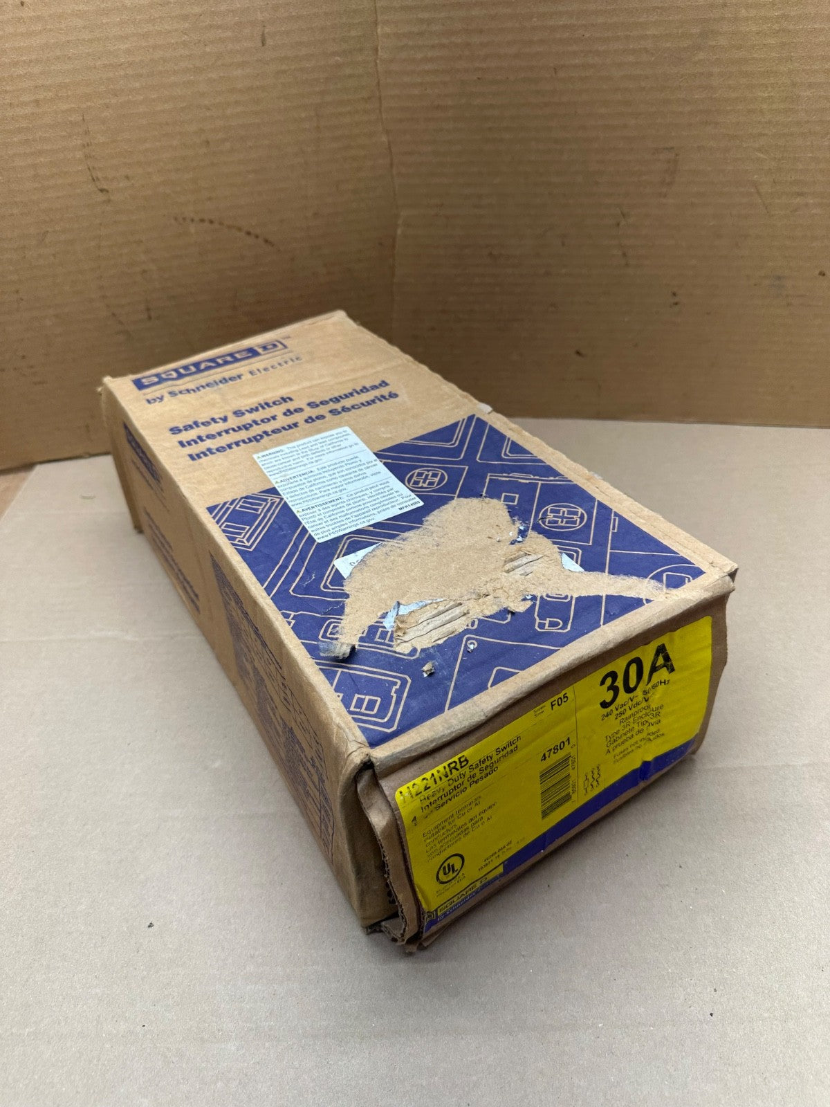 New Square D H221NRB Disconnect 30 Amp 240V 2P 3W 3R Rainproof Fusible Enclosure