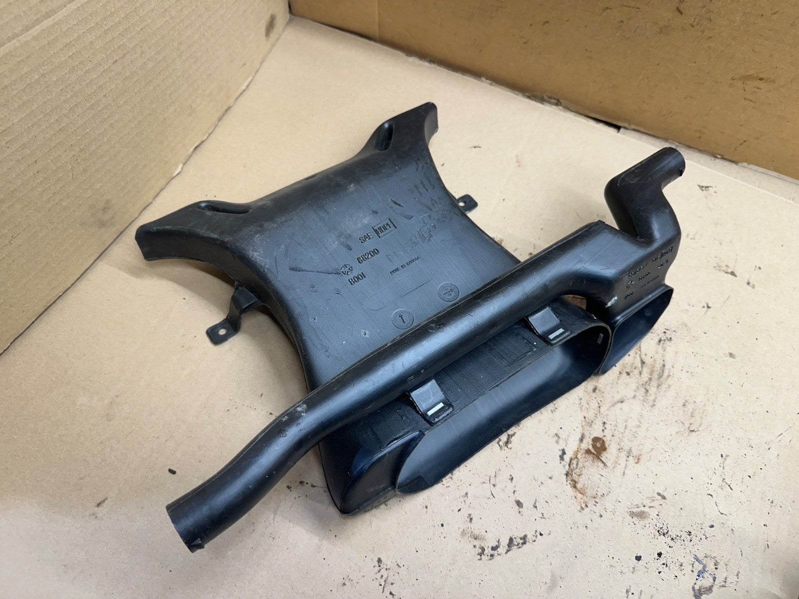 97-02 Jeep Wrangler TJ Defrost Vent 55115161 Heat Duct w/ Directional Defroster