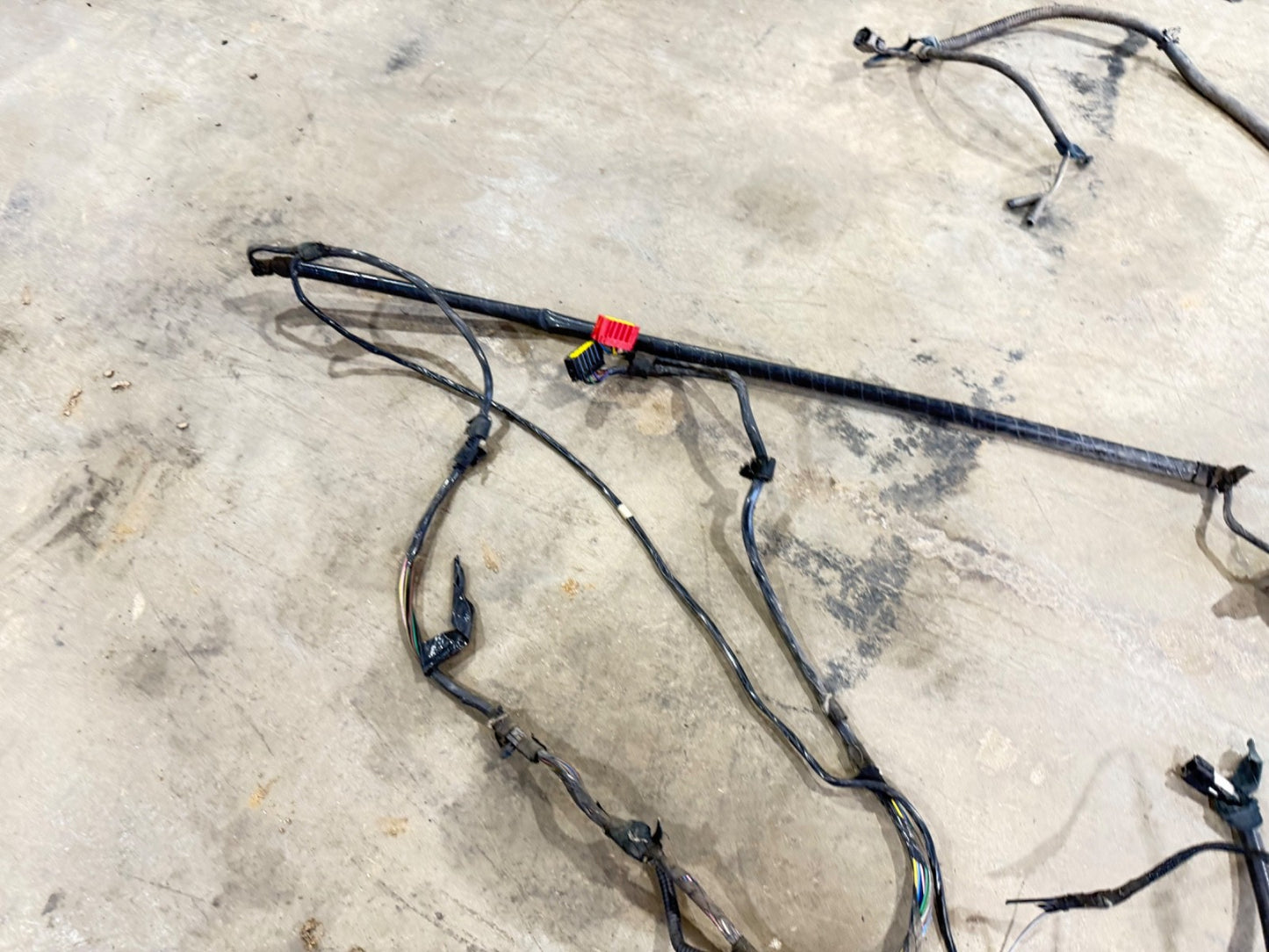 98-02 Jeep TJ Tail Light Wiring Harness Wire connector Wrangler 56010164AD