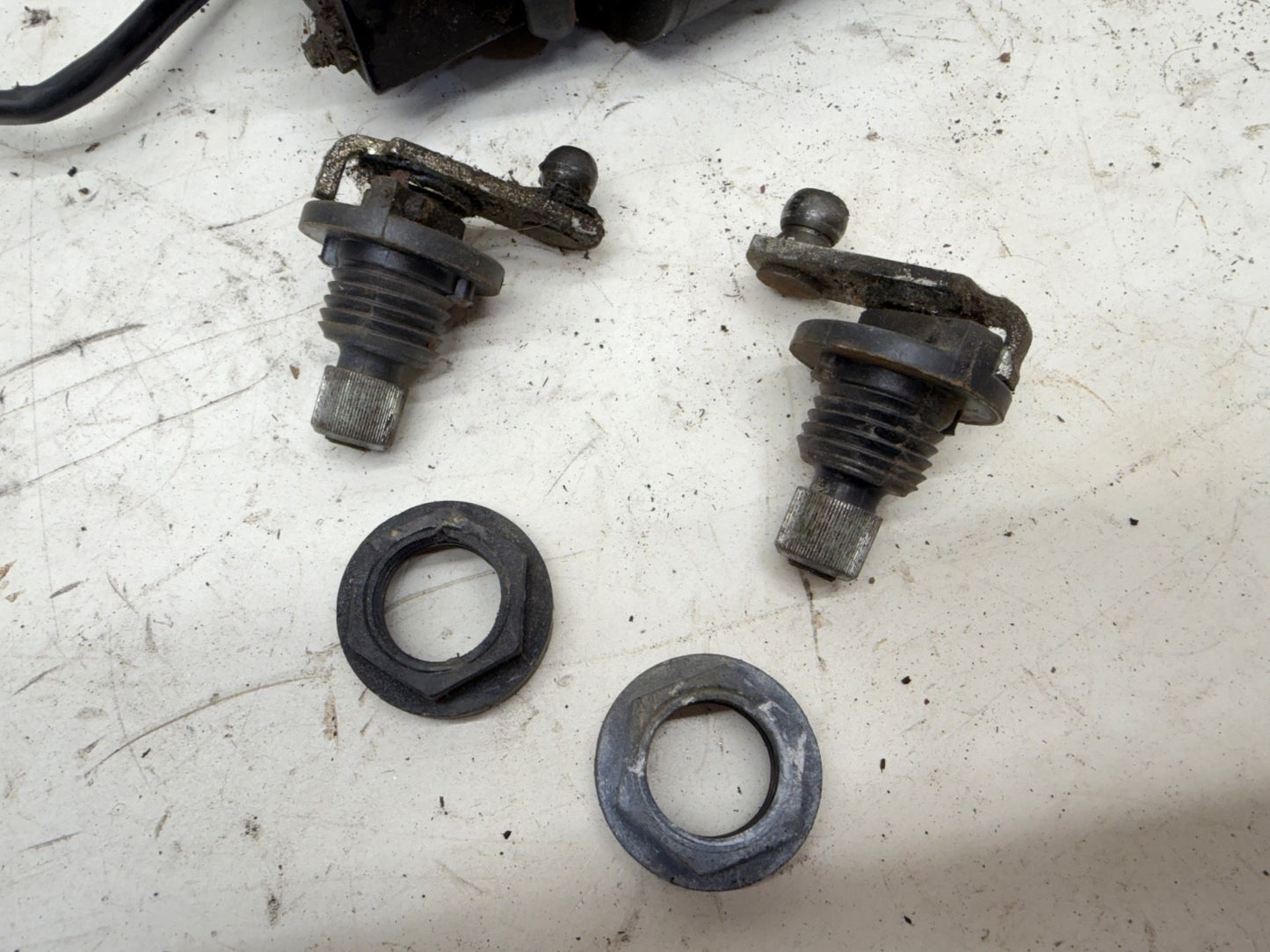 Jeep Wrangler YJ 87-95 Wiper Transmission Linkage Pivot Nut Motor Assembly Rod