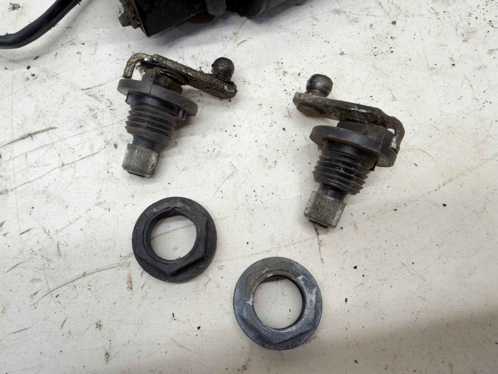 Jeep Wrangler YJ 87-95 Wiper Transmission Linkage Pivot Nut Motor Assembly Rod
