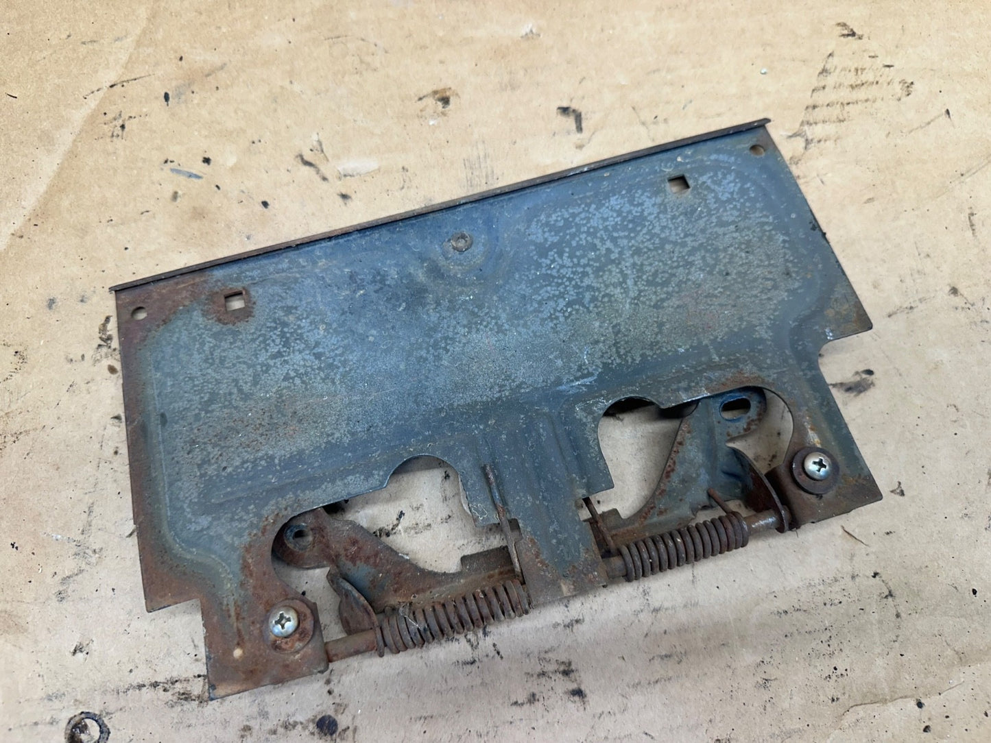 Jeep Wrangler YJ 87-95 Rear License Plate Mount Tag Bracket Factory OEM Gas Flap
