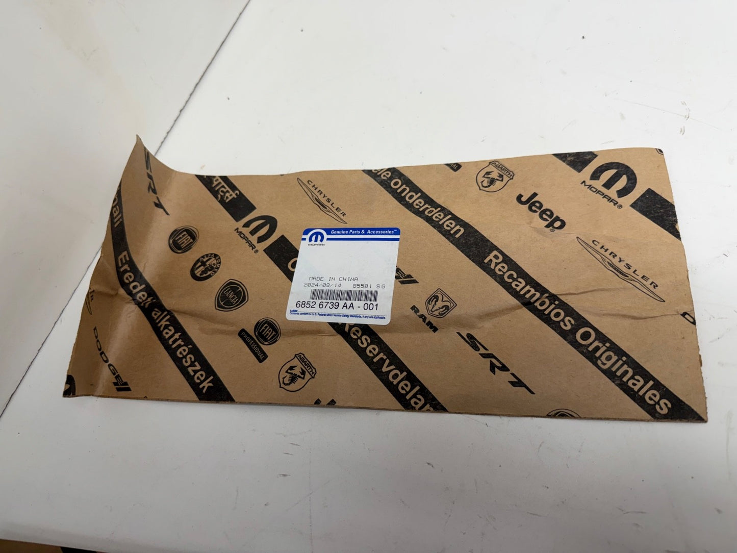 OEM 21-25 JEEP WRANGLER JEEP FENDER EMBLEM Silver-Blue BADGE GENUINE 68526739AA