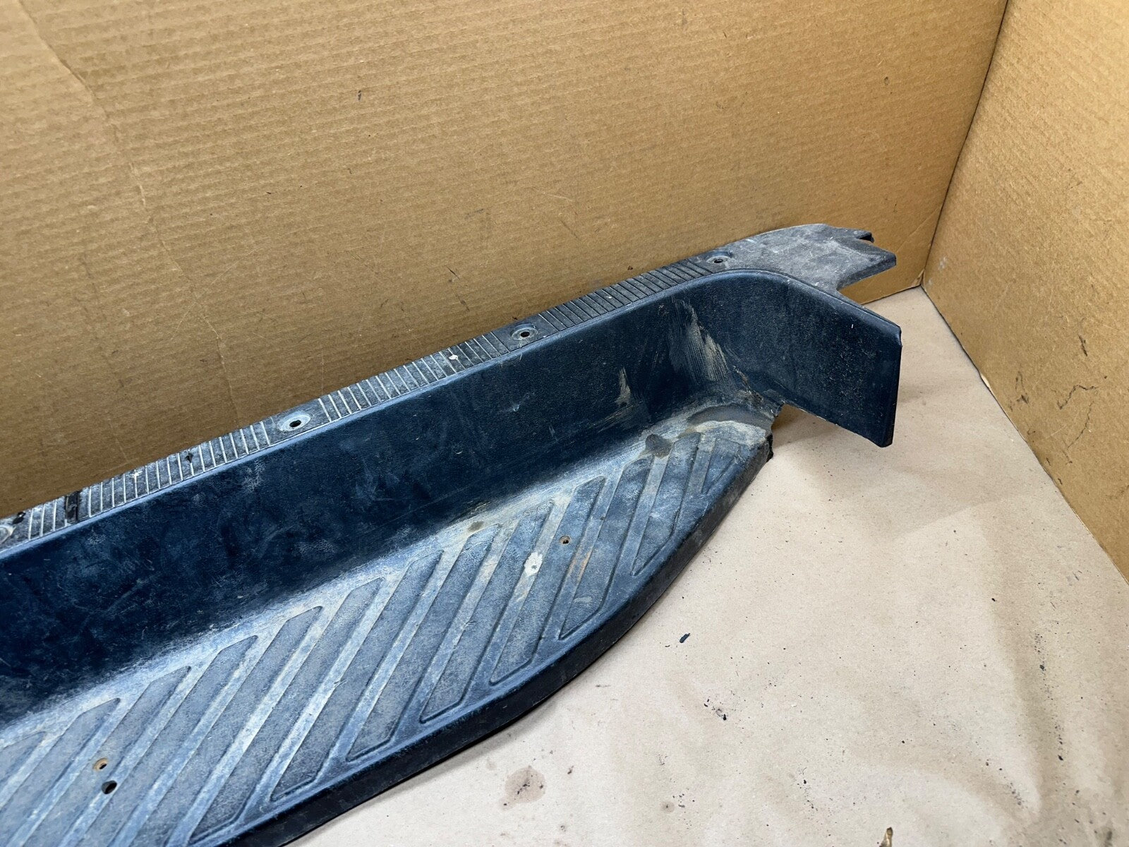 OEM 97-14 E-150 E-250 E-350 Rear Passenger Side Door Sill Plate F7UZ-1513228-AAA