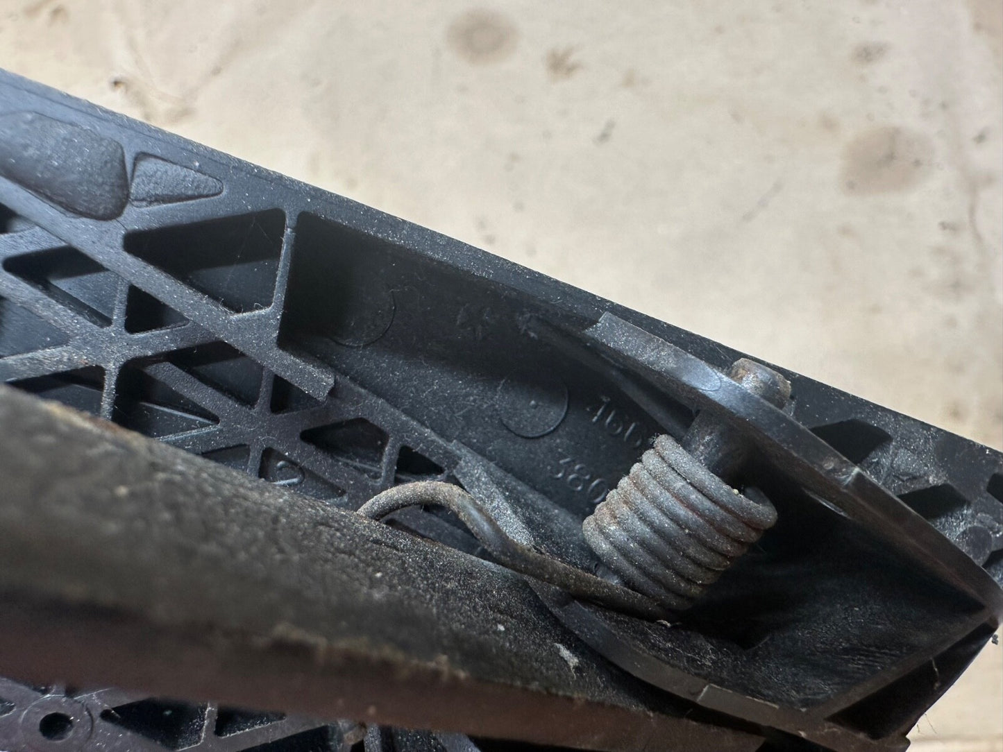 97-06 Jeep Wrangler TJ Fuel Gas Pedal LHD Factory OEM Petal Throttle Foot OE
