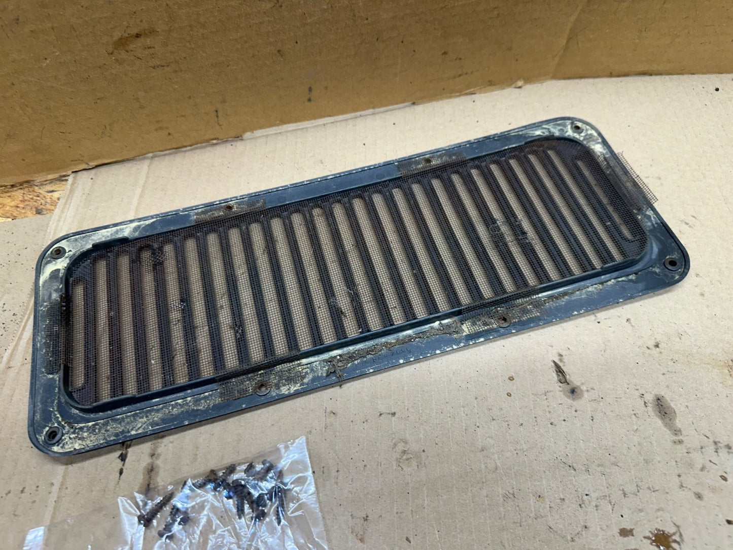 87-95 Wrangler Jeep YJ Cowl Vent Plastic Factory 8 Hole 5462438 OEM OE TRIM