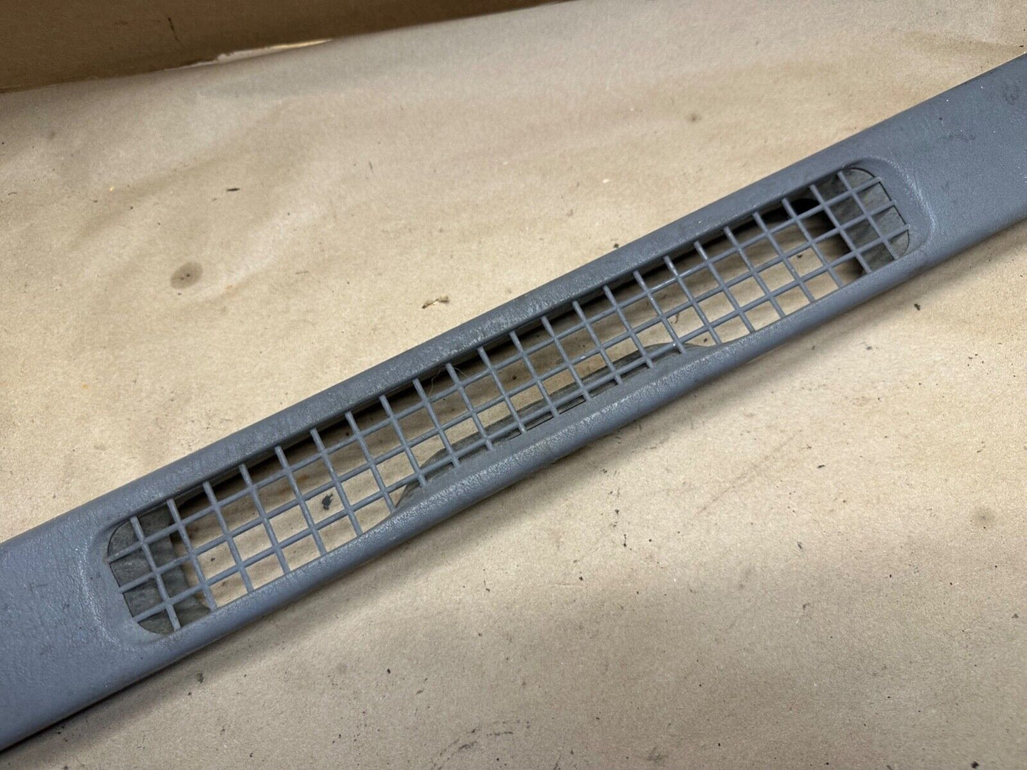 97-02 Jeep Wrangler TJ Dash Cowl Vent Trim Bezel Defrost Gray 0424