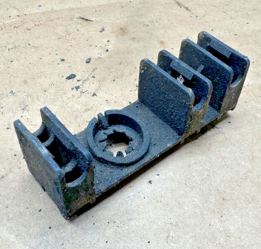 6 CYL 91-95 Jeep Wrangler YJ 4.0 Valve Cover CABLE GUIDE Clip Bracket Throttle