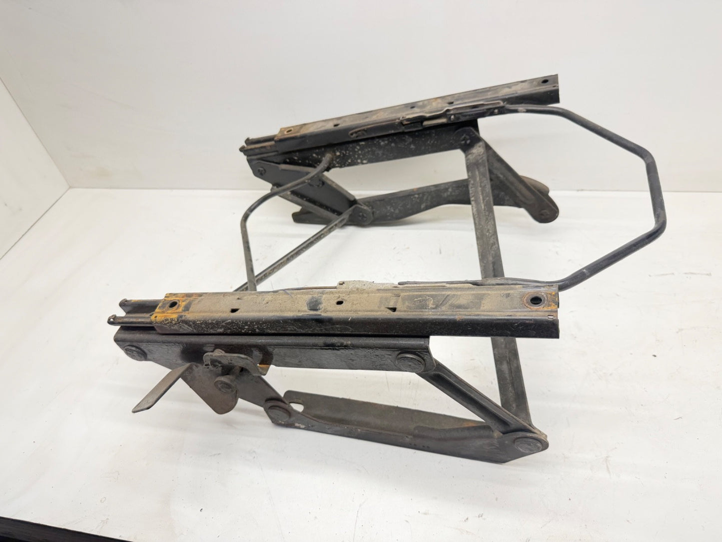 87-95 Jeep Wrangler YJ SEAT BRACKET FRAME Folding Flip Slider Passenger Seat OEM